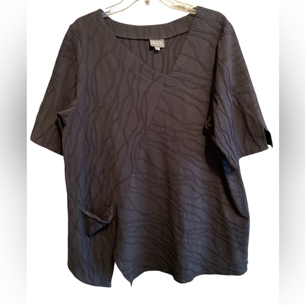 Niche Black Relaxed Boxy Tunic